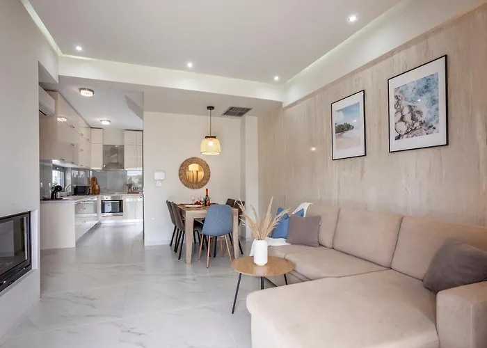 Dream Seafront Villa Hanioti